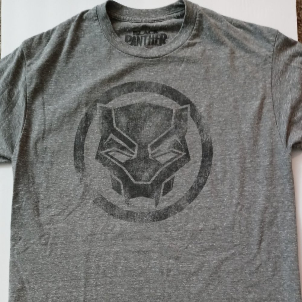 Men's Size Medium Marvel Black Panther T-shirt